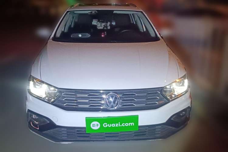 Used Volkswagen C-TREK 2018 1.5L Automatic Comfort Model Front
