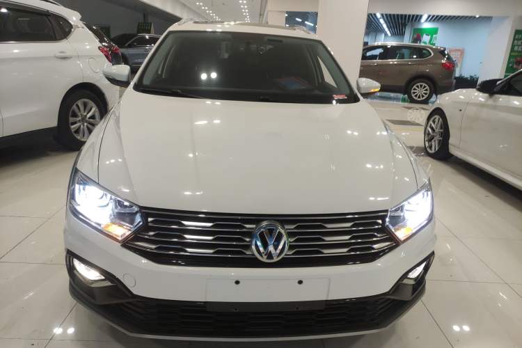 Used Volkswagen C-TREK 2018 1.5L Manual Comfort Model Front