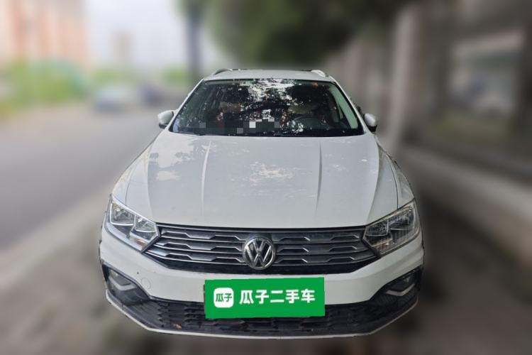 Used Volkswagen C-TREK 2018 1.5L Automatic Fashion Model Front