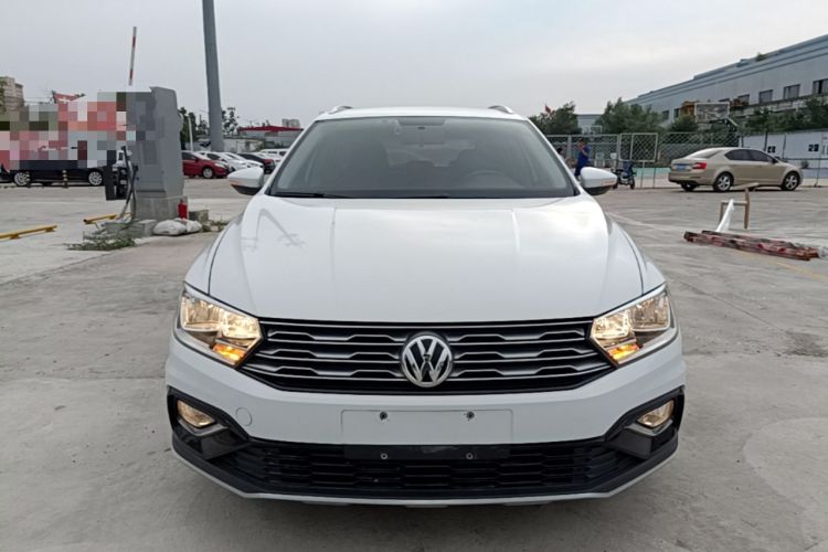 Used Volkswagen C-TREK 2018 1.5L Automatic Fashion Model Front