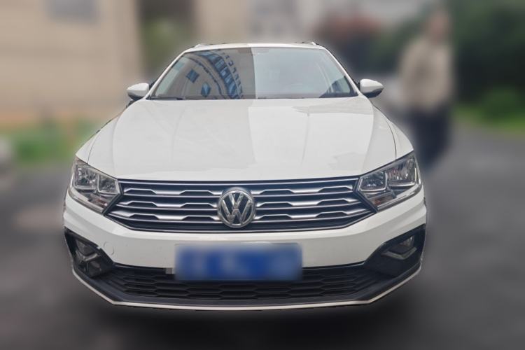 Used Volkswagen C-TREK 2018 1.5L Automatic Fashion Model Front