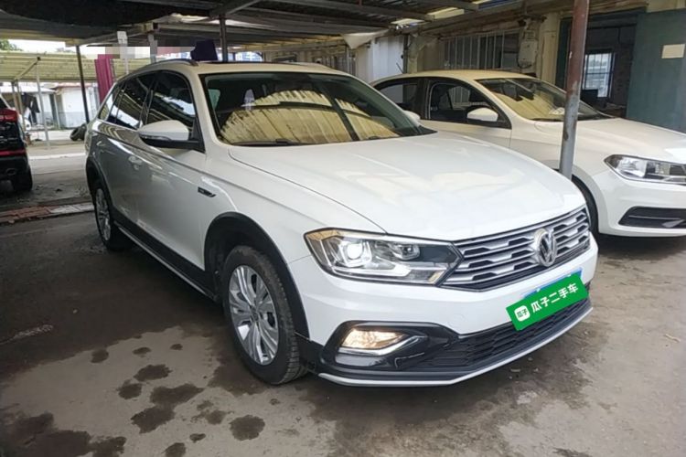 Used Volkswagen C-TREK 2018 1.5L Automatic Comfort Model Front Right 45 Deg