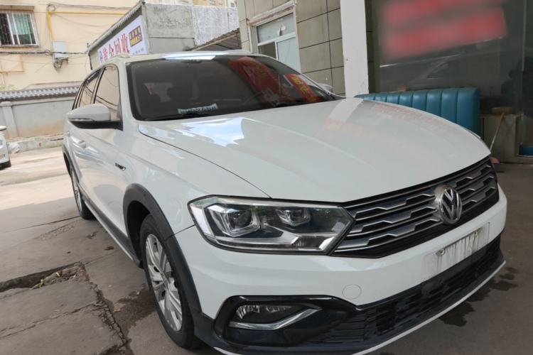 Used Volkswagen C-TREK 2018 1.5L Automatic Comfort Model Front Right 45 Deg