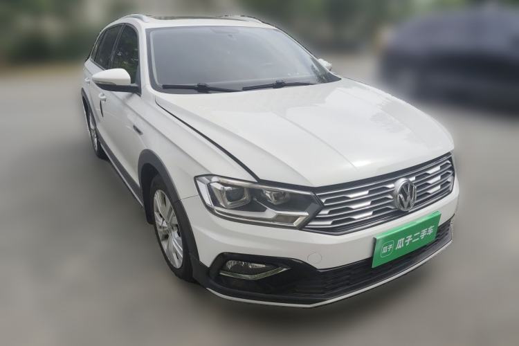 Used Volkswagen C-TREK 2018 1.5L Automatic Comfort Model Front Right 45 Deg