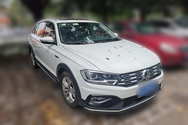 Used Volkswagen C-TREK 2018 230TSI DSG Comfort Model Front Right 45 Deg