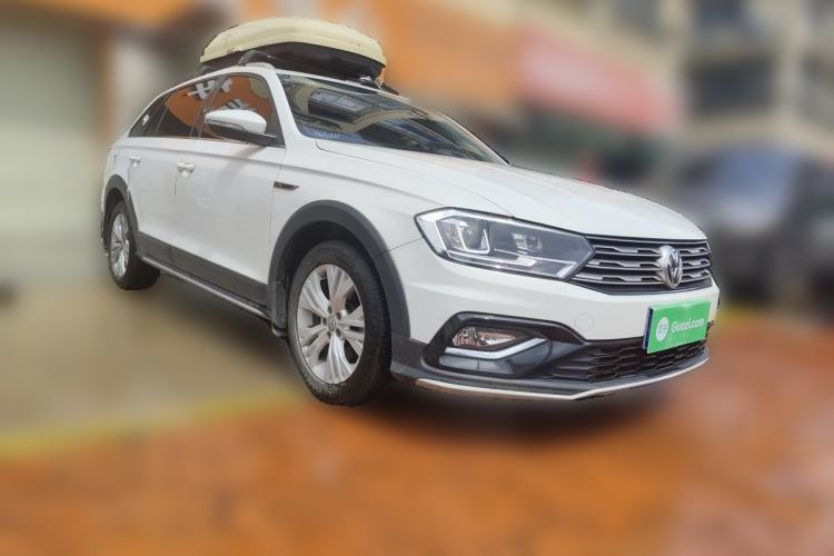 Used Volkswagen C-TREK 2018 1.5L Automatic Comfort Model Front Right 45 Deg