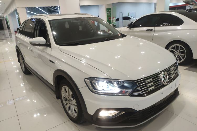Used Volkswagen C-TREK 2018 1.5L Manual Comfort Model Front Right 45 Deg