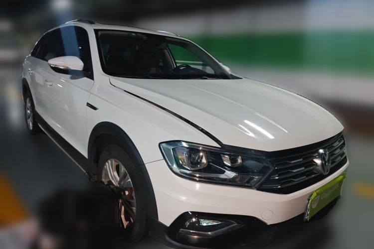 Used Volkswagen C-TREK 2018 1.5L Automatic Comfort Model Front Right 45 Deg