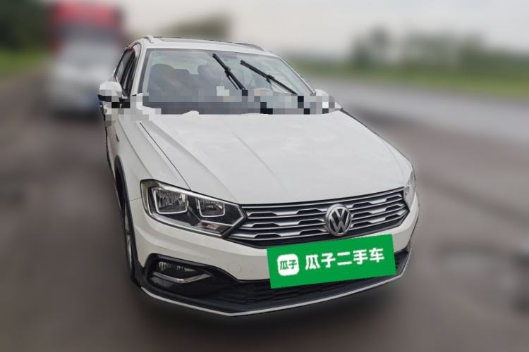 Used Volkswagen C-TREK 2018 1.5L Automatic Comfort Model Front Right 45 Deg