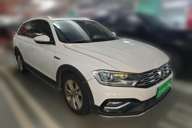 Used Volkswagen C-TREK 2018 1.5L Automatic Comfort Model Front Right 45 Deg