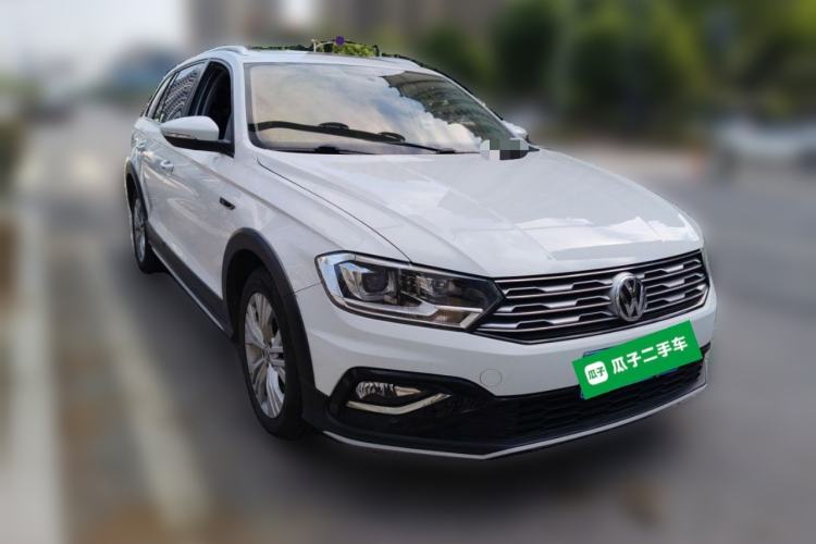 Used Volkswagen C-TREK 2018 1.5L Automatic Comfort Model Front Right 45 Deg