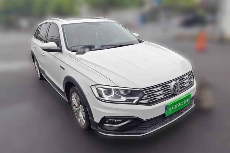 Used Volkswagen C-TREK 2018 1.5L Automatic Comfort Model Front Right 45 Deg
