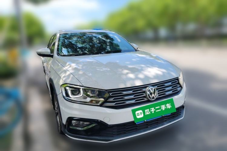 Used Volkswagen C-TREK 2018 1.5L Automatic Comfort Model Front Right 45 Deg