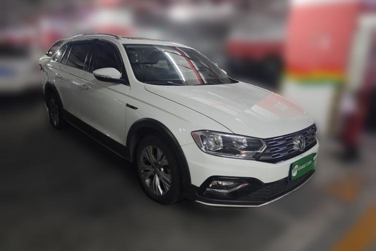 Used Volkswagen C-TREK 2018 1.5L Automatic Comfort Model Front Right 45 Deg