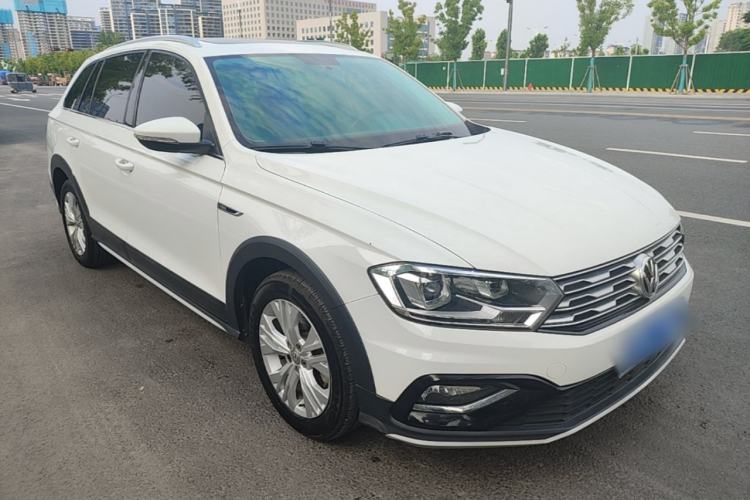 Used Volkswagen C-TREK 2018 1.5L Automatic Comfort Model Front Right 45 Deg
