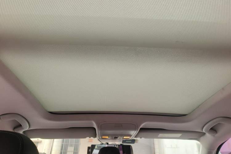 Used Volkswagen C-TREK 2018 230TSI DSG Comfort Model Headliner