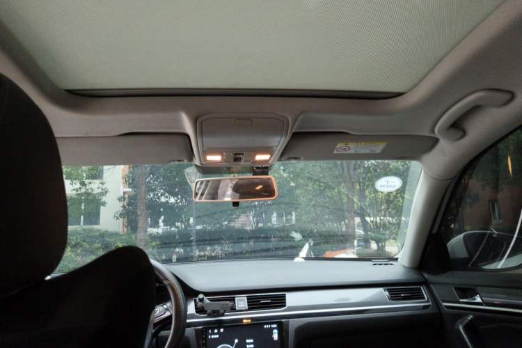 Used Volkswagen C-TREK 2018 1.5L Automatic Comfort Model Headliner