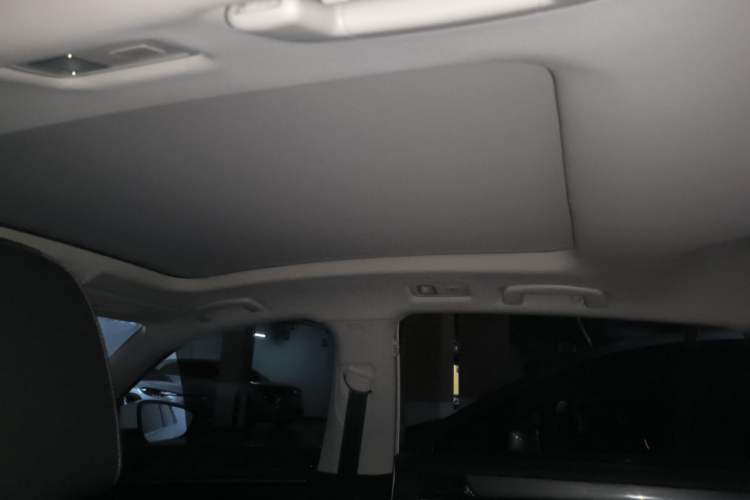 Used Volkswagen C-TREK 2018 1.5L Automatic Comfort Model Headliner