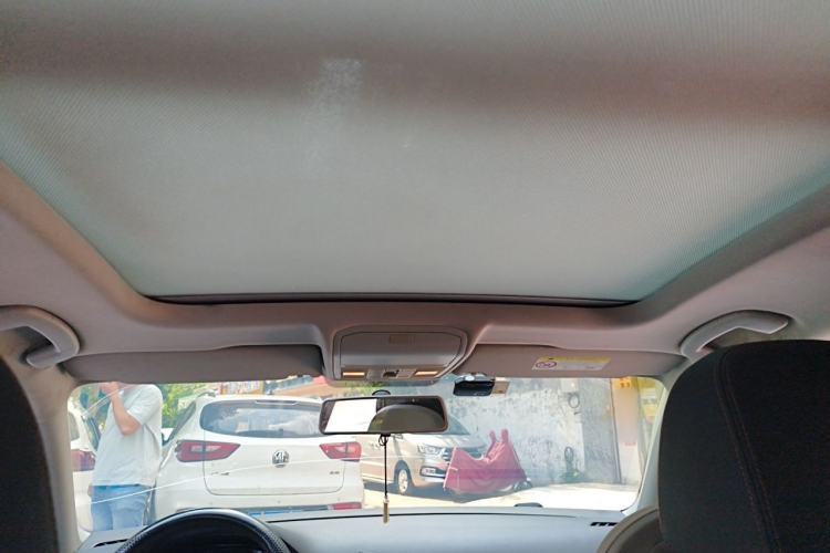 Used Volkswagen C-TREK 2018 230TSI DSG Comfort Model Headliner