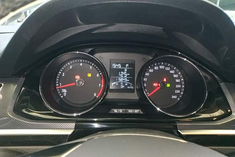 Used Volkswagen C-TREK 2018 1.5L Automatic Comfort Model Instrument Cluster
