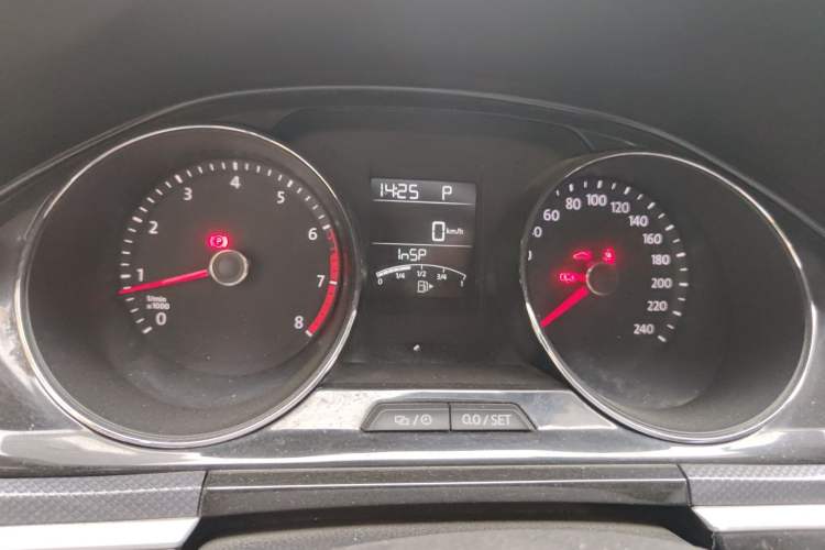 Used Volkswagen C-TREK 2018 1.5L Automatic Comfort Model Instrument Cluster