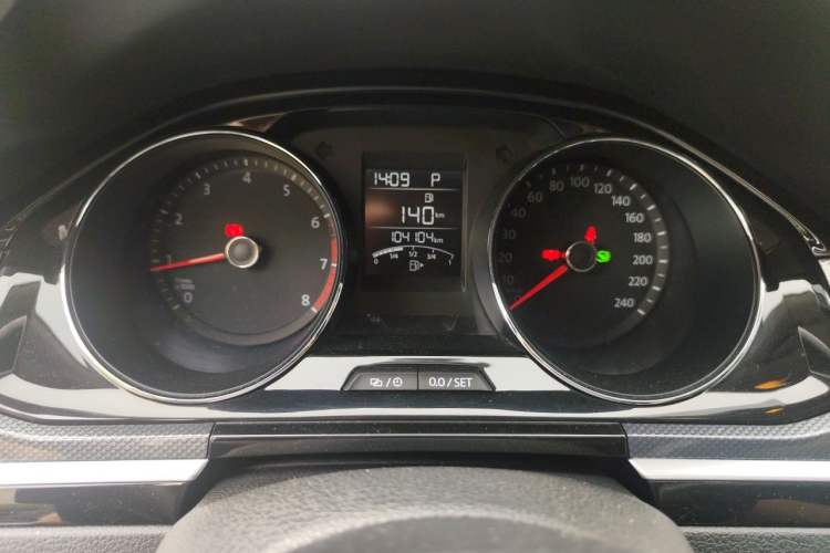 Used Volkswagen C-TREK 2018 1.5L Automatic Comfort Model Instrument Cluster