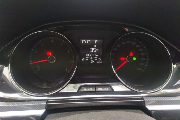 Used Volkswagen C-TREK 2018 1.5L Automatic Comfort Model Instrument Cluster