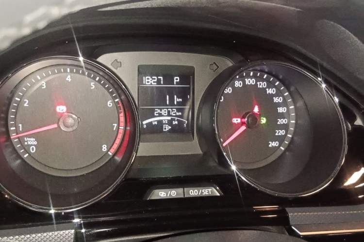 Used Volkswagen C-TREK 2018 1.5L Automatic Comfort Model Instrument Cluster