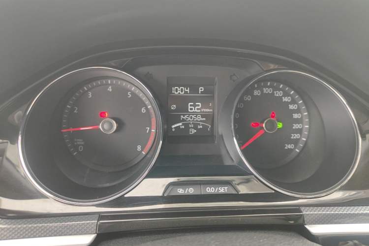Used Volkswagen C-TREK 2018 1.5L Automatic Comfort Model Instrument Cluster