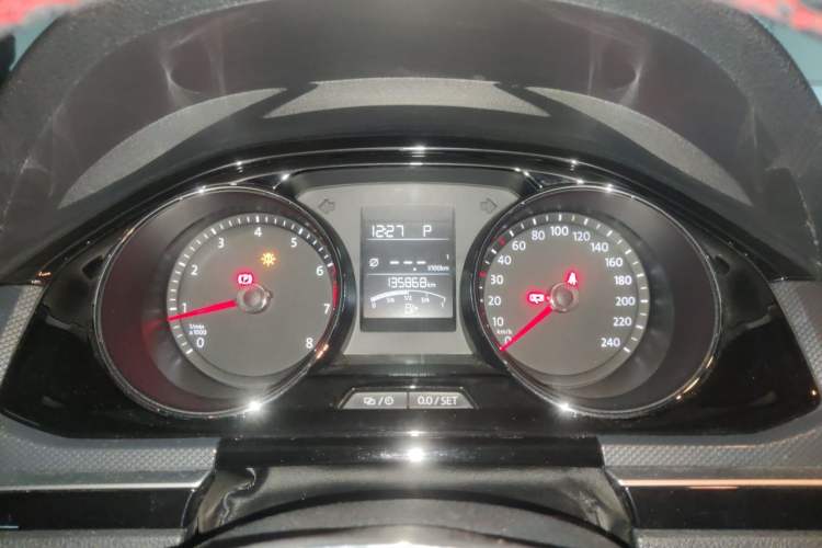 Used Volkswagen C-TREK 2018 230TSI DSG Comfort Model Instrument Cluster
