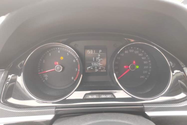 Used Volkswagen C-TREK 2018 230TSI DSG Comfort Model Instrument Cluster