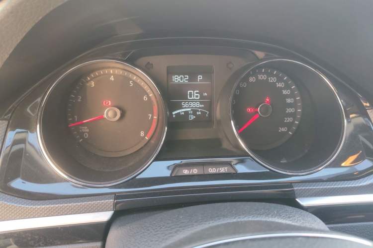 Used Volkswagen C-TREK 2018 230TSI DSG Comfort Model Instrument Cluster