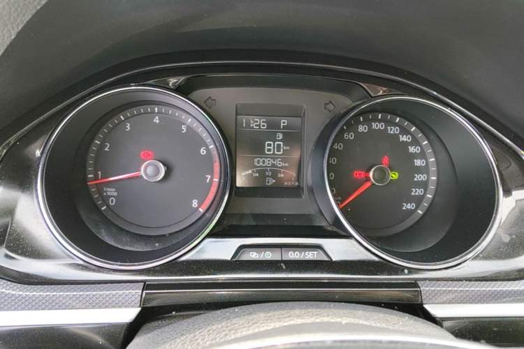 Used Volkswagen C-TREK 2018 230TSI DSG Comfort Model Instrument Cluster