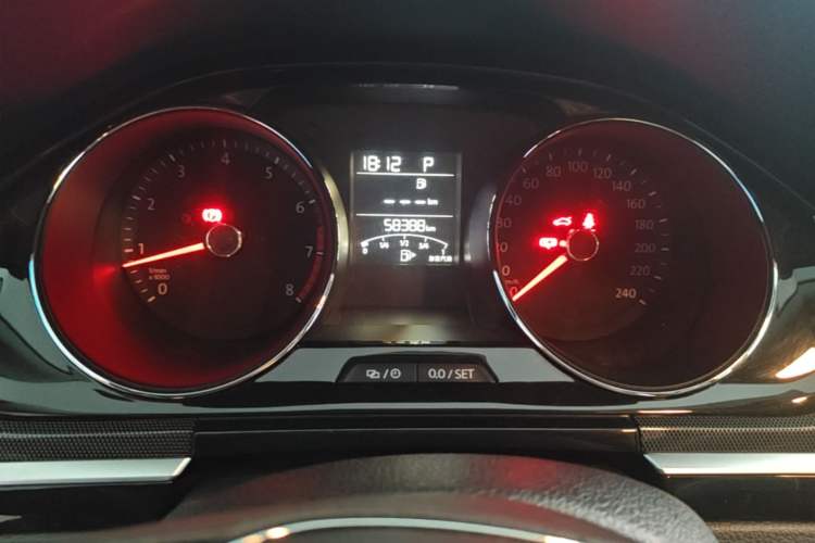 Used Volkswagen C-TREK 2018 230TSI DSG Luxury Version Instrument Cluster
