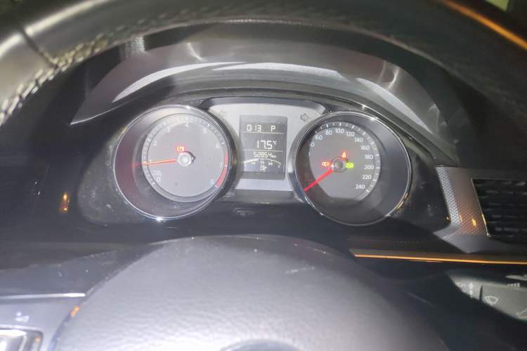 Used Volkswagen C-TREK 2018 230TSI DSG Comfort Model Instrument Cluster