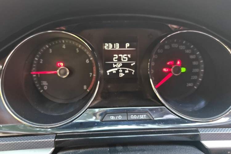 Used Volkswagen C-TREK 2018 230TSI DSG Comfort Model Instrument Cluster