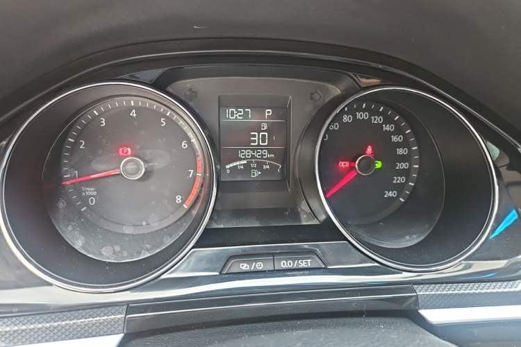 Used Volkswagen C-TREK 2018 1.5L Automatic Comfort Model Instrument Cluster