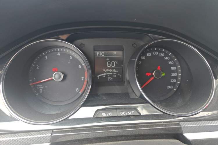 Used Volkswagen C-TREK 2018 230TSI DSG Comfort Model Instrument Cluster