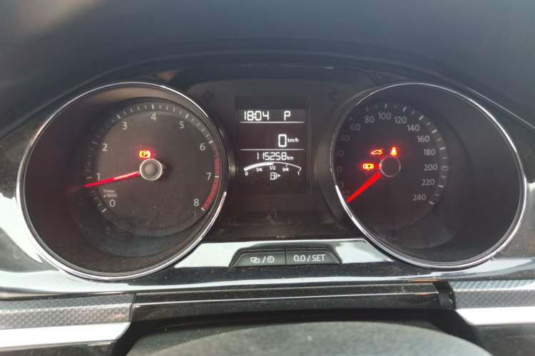 Used Volkswagen C-TREK 2018 230TSI DSG Comfort Model Instrument Cluster