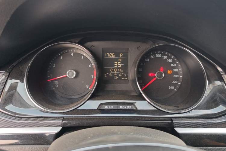 Used Volkswagen C-TREK 2018 230TSI DSG Luxury Version Instrument Cluster