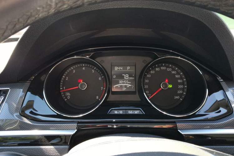 Used Volkswagen C-TREK 2018 230TSI DSG Comfort Model Instrument Cluster