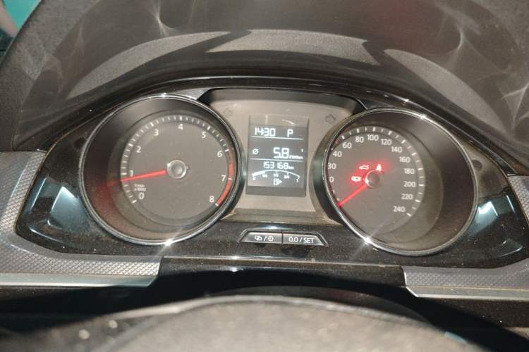 Used Volkswagen C-TREK 2018 1.5L Automatic Comfort Model Instrument Cluster