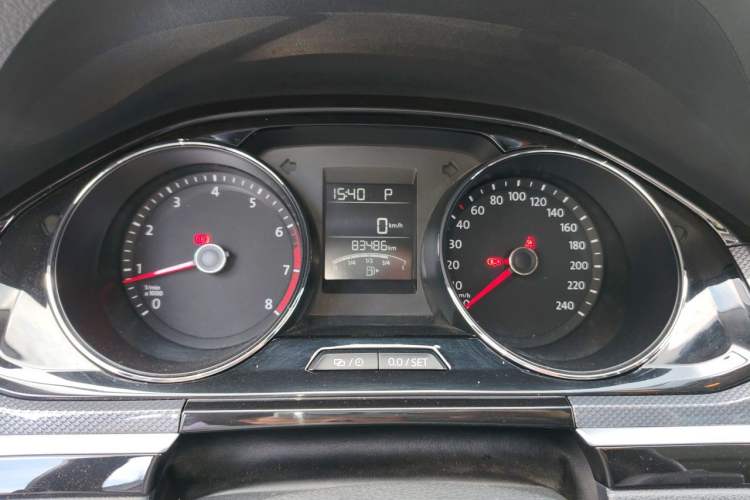 Used Volkswagen C-TREK 2018 1.5L Automatic Comfort Model Instrument Cluster