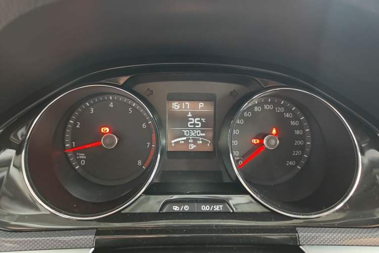 Used Volkswagen C-TREK 2018 230TSI DSG Comfort Model Instrument Cluster