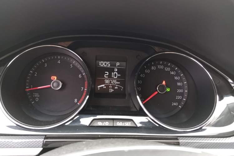 Used Volkswagen C-TREK 2018 1.5L Automatic Comfort Model Instrument Cluster