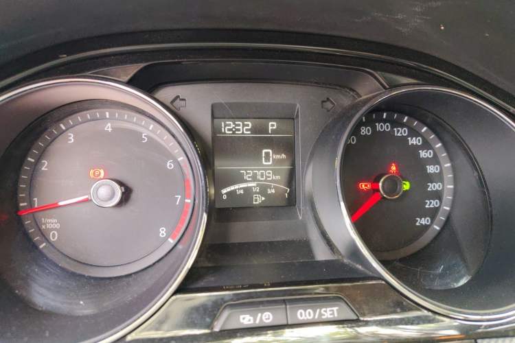 Used Volkswagen C-TREK 2018 1.5L Automatic Comfort Model Instrument Cluster