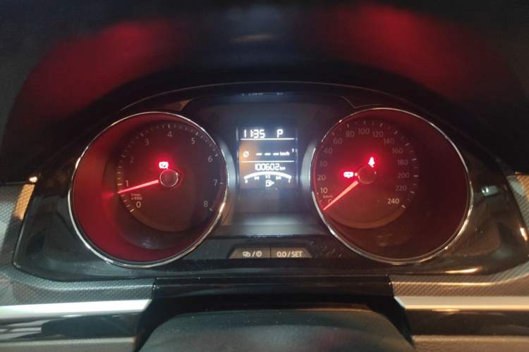 Used Volkswagen C-TREK 2018 1.5L Automatic Comfort Model Instrument Cluster