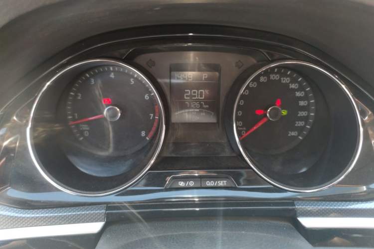 Used Volkswagen C-TREK 2018 1.5L Automatic Comfort Model Instrument Cluster