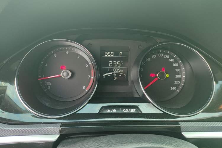 Used Volkswagen C-TREK 2018 1.5L Automatic Comfort Model Instrument Cluster