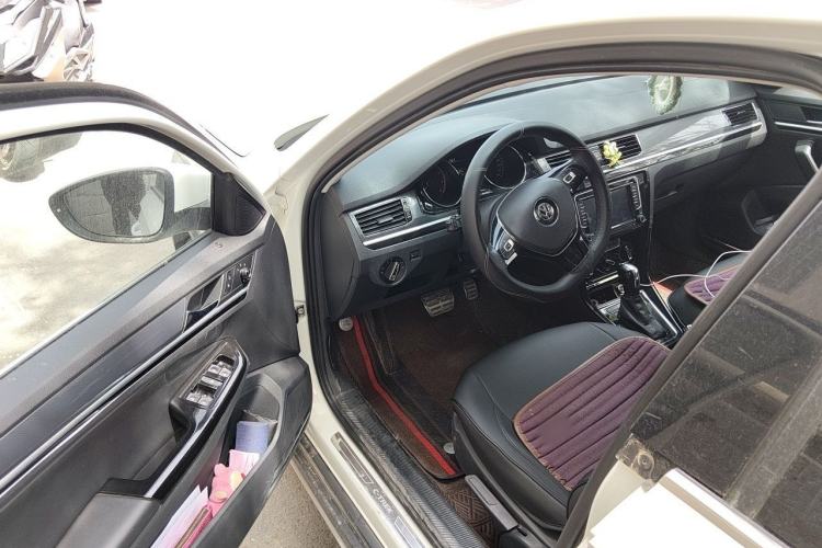 Used Volkswagen C-TREK 2018 230TSI DSG Comfort Model Interior 2